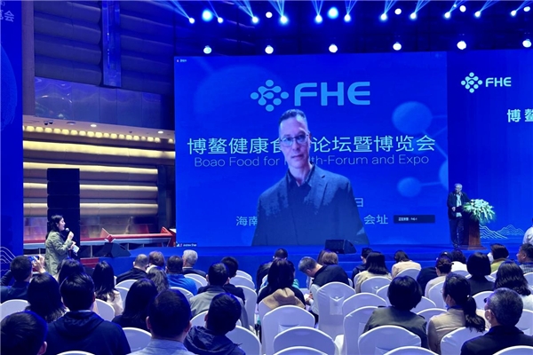 　　(Andrew Shao博士回答现场观众提问)