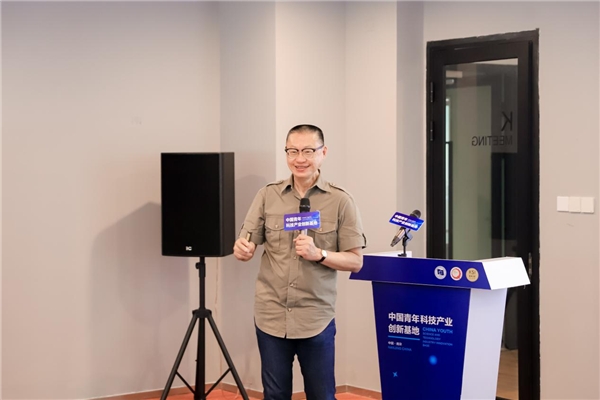 　　△国际早期科技母基金RAIDiCal创始人周立玮做主题分享