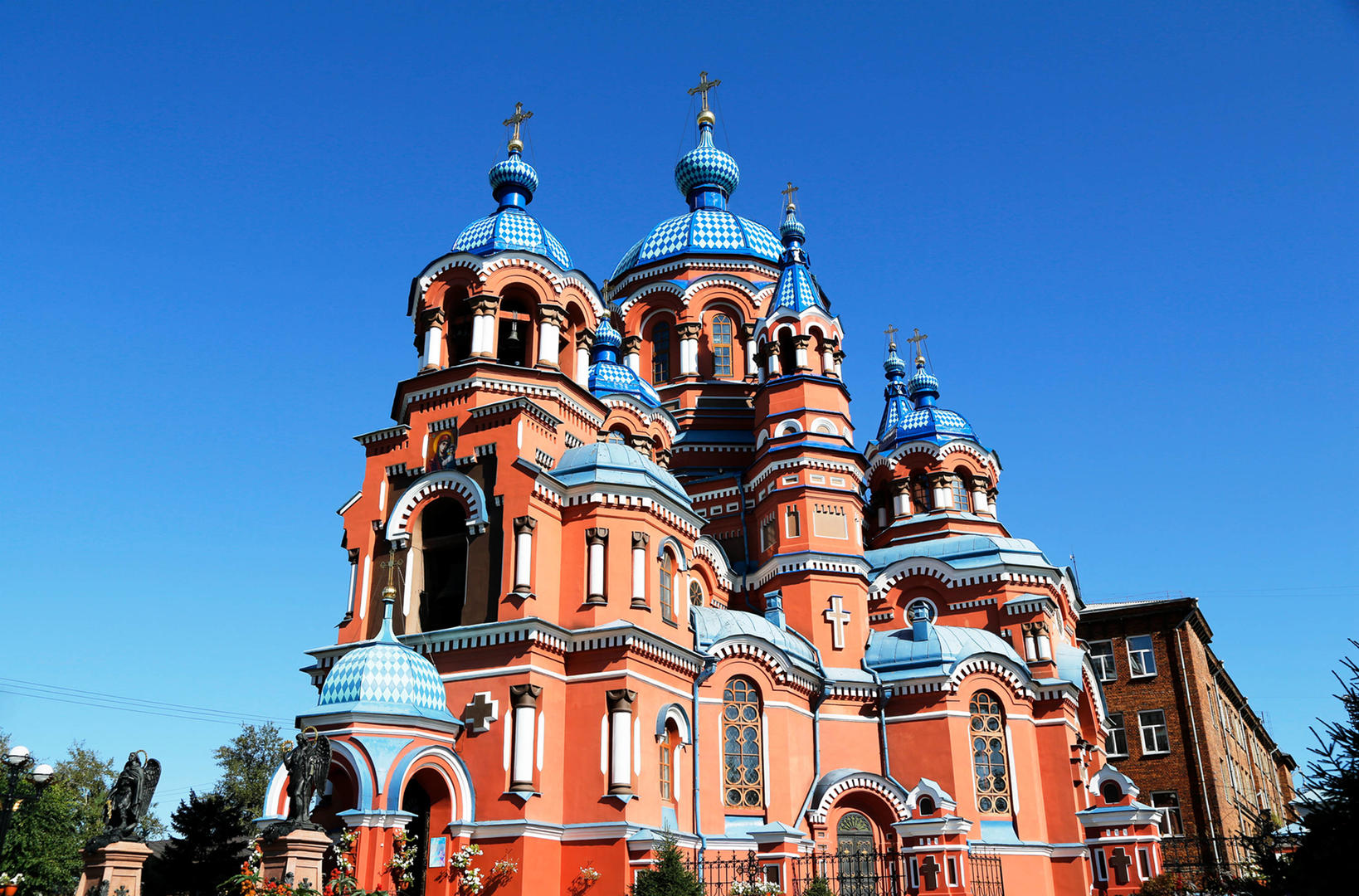 俄罗斯经典旅游目的地-伊尔库茨克风景 图为地标性建筑之一喀山大