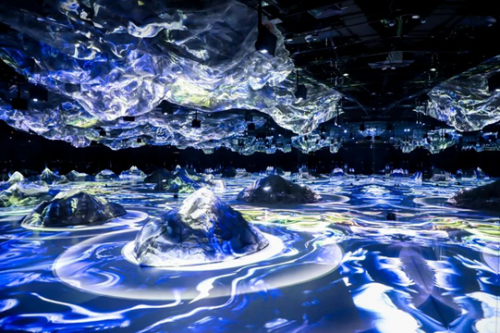 　　图:特展“画游千里江山——故宫沉浸艺术展”