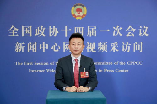 　　全国政协委员、恒银科技董事长江浩然