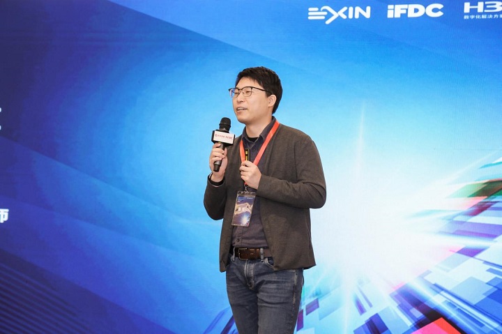 　　徐栋栋 ThoughtWorks高级咨询师、EXIN认证区块链讲师