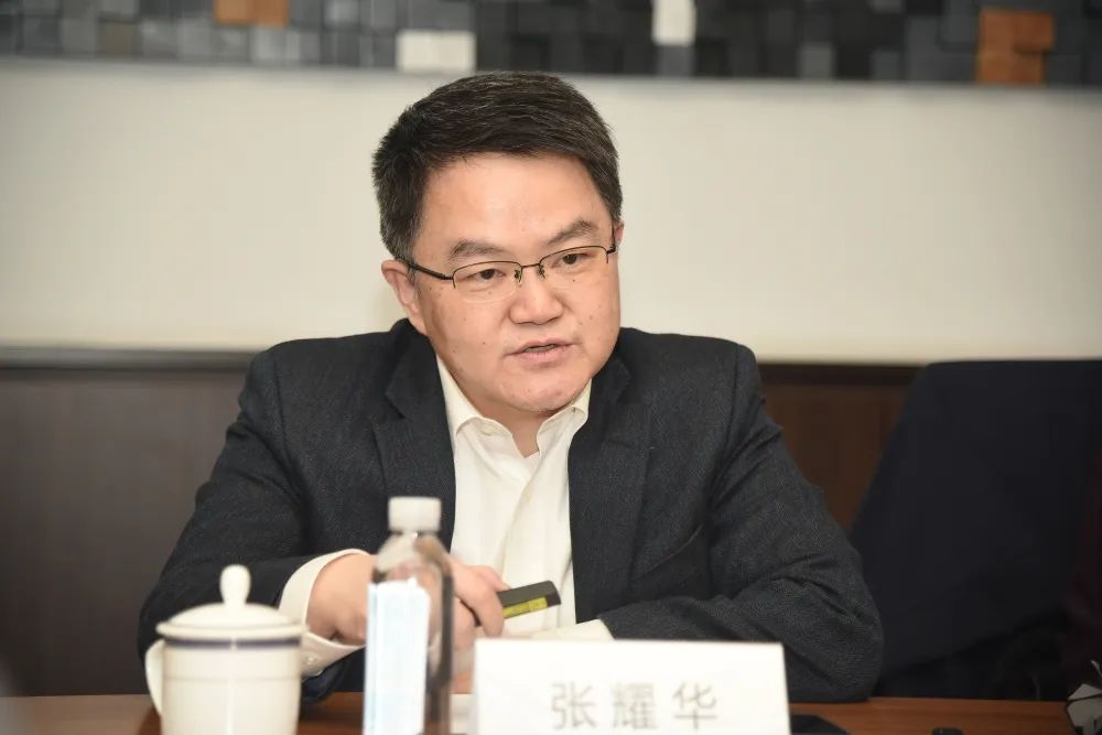 上海市药监局局长徐徕一行调研上海医药