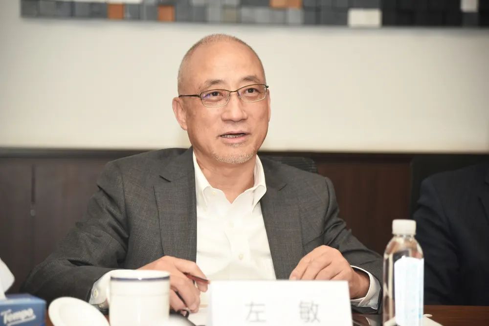 上海市药监局局长徐徕一行调研上海医药