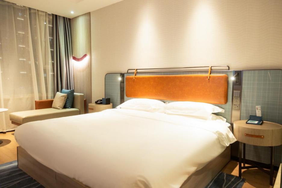 　　宜尚酒店晋中榆次万达广场店高级大床房