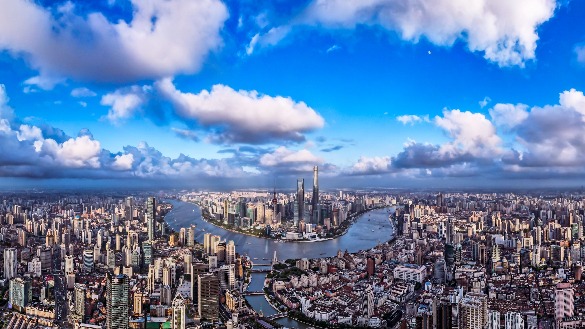 "持续加码中国市场 我们对未来发展充满信心":在华外企热议两会