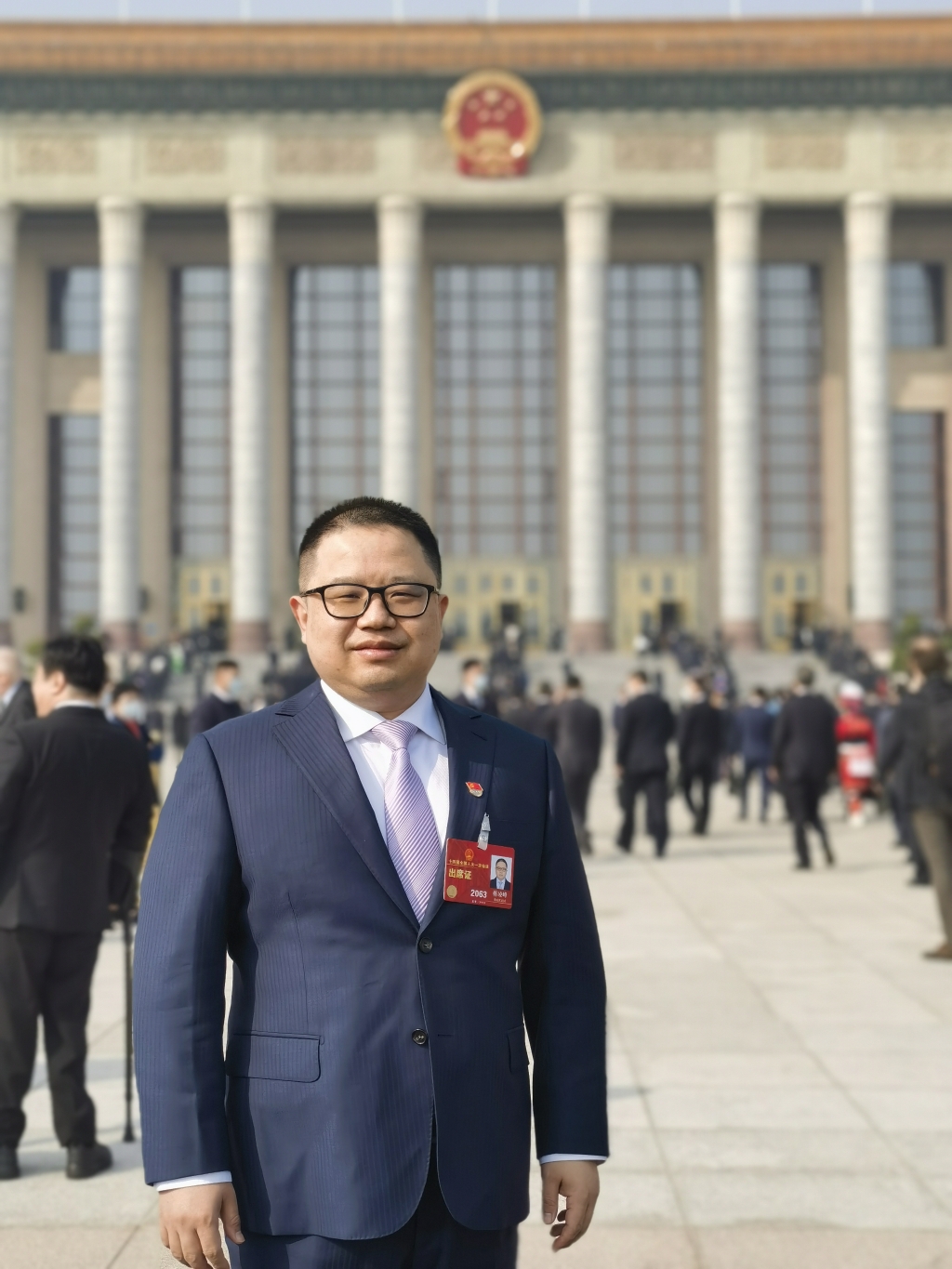 全国人大代表,重庆智飞生物制品股份有限公司副董事长蒋凌峰.