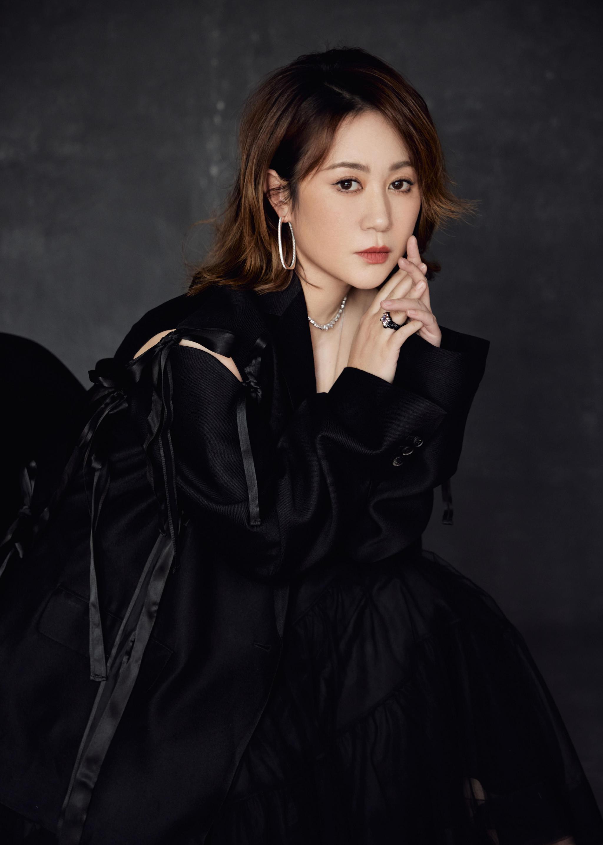 《保你平安》马丽:做演员第一次遇到网络谩骂时,特委屈_新浪财经_新浪