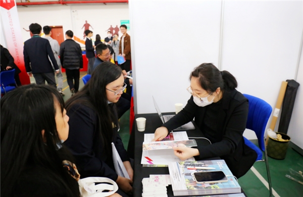 　　稇载而归 硕果累累