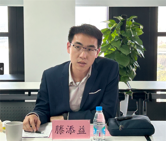 　　中汽协数据分会执行秘书长滕添益发言