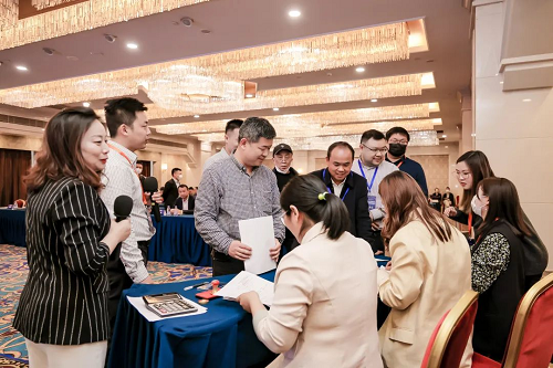 　　渠道合作伙伴下单采购