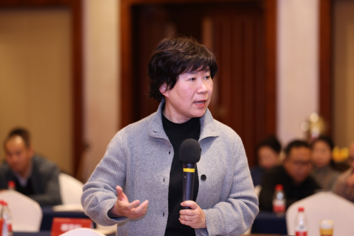 　　▲中国?年保健协会副会?兼秘书? 俞华