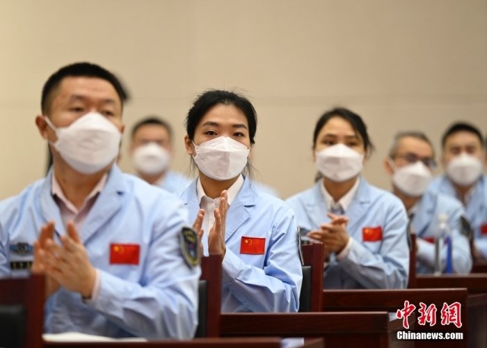 代表委员热议:顶尖人才的“顶尖培养模式”什么样