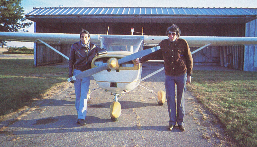 《飞行模拟器》的两位创始人 Stu Moment 和 Bruce Artwick ｜Stu Moment