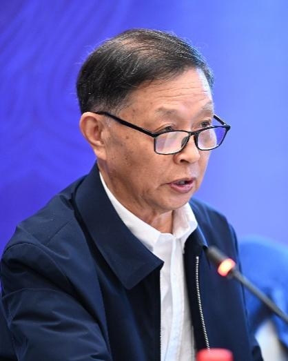 　　中华中医药学会原副会长兼秘书长李俊德会长