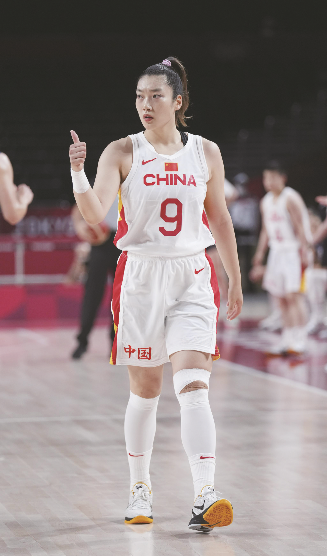 新华社发新华社北京3月14日电3月14日,中国女篮队员李梦在社交媒体