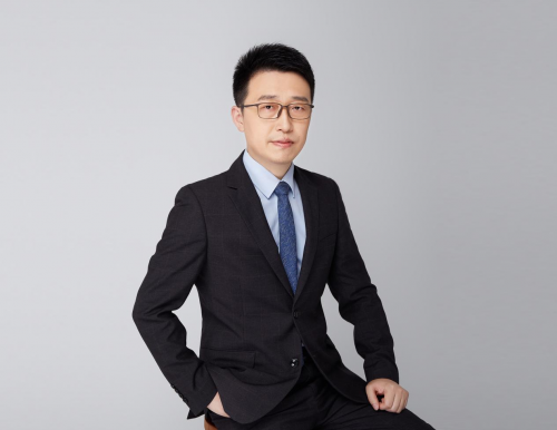 　　学策科技董事长张金荣