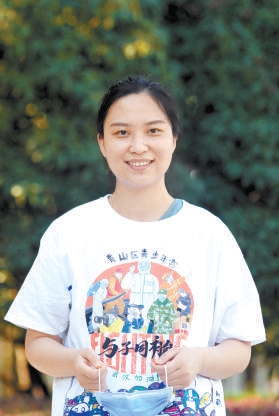 瞬间讲述人张芳芳作为一名医护人员到武汉驰援抗疫,每每回首,历历在目