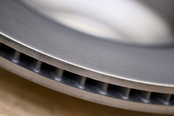 　　图二：激光熔覆后的刹车盘