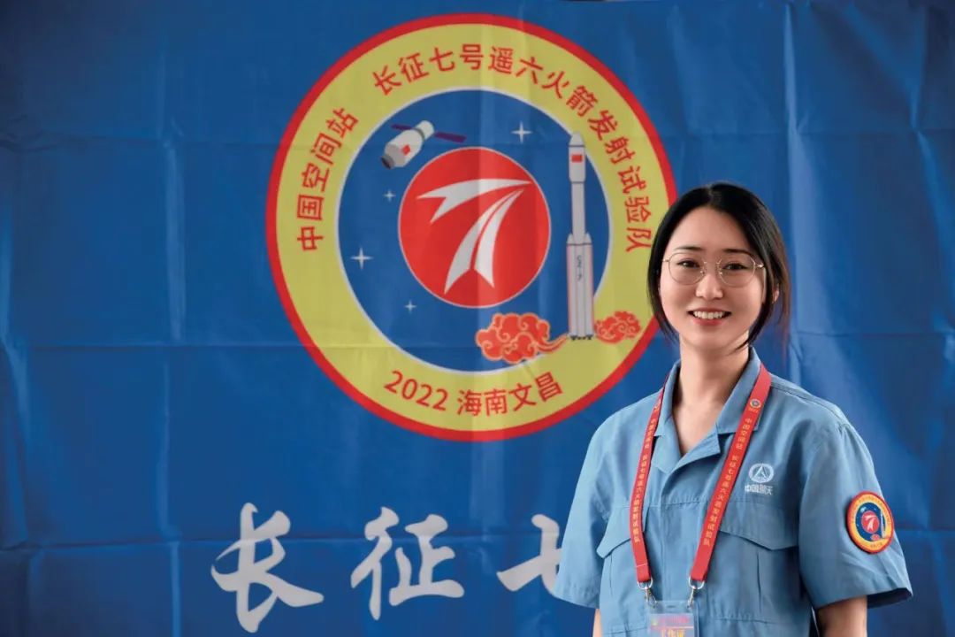 贾晨露在海南文昌航天发射场来自总装设计室的贾晨露