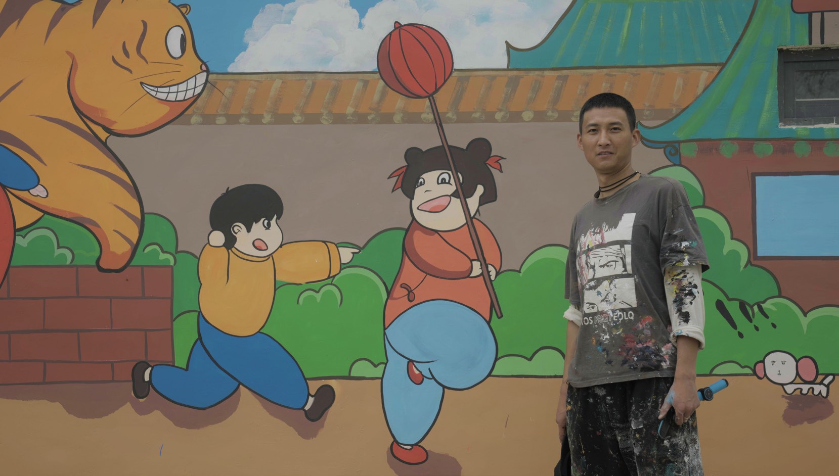 　　艺术墙绘焕发河南鹤壁市纸坊村的新容颜