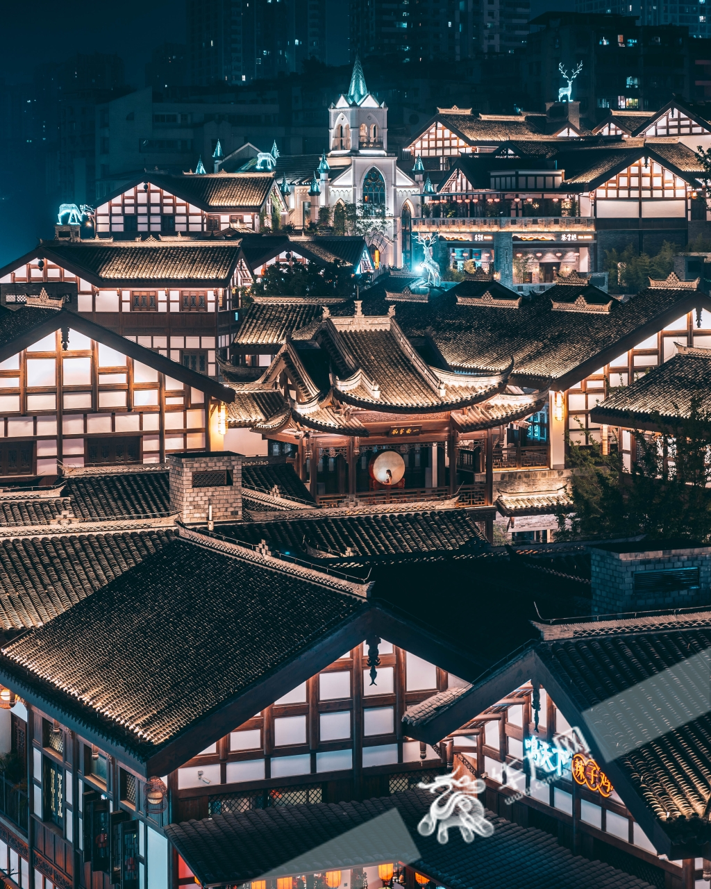 4,长嘉汇弹子石老街沿南滨路行至字水广场,重庆故宫文物南迁纪念馆