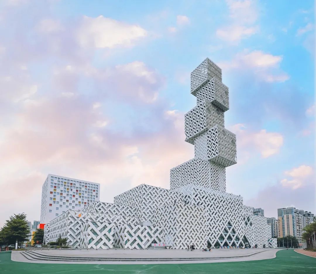极具现代立体几何艺术风格的佛山坊塔建筑群/顺德发布
