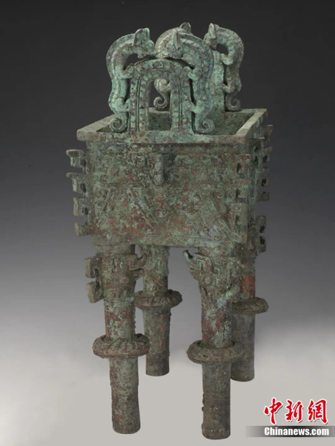 太保鼎侧身图.天津博物馆供图