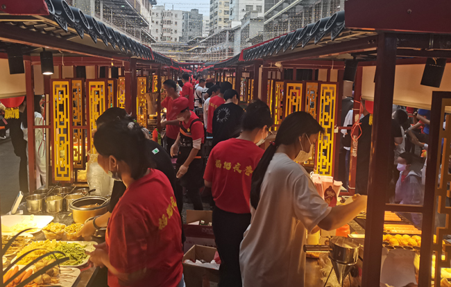 海口琼山福地夜巷开街 美食云集"撞击"味蕾  打造夜经济示范点诚意