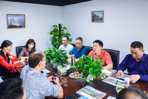 　　与江苏晨泰物流有限公司座谈交流