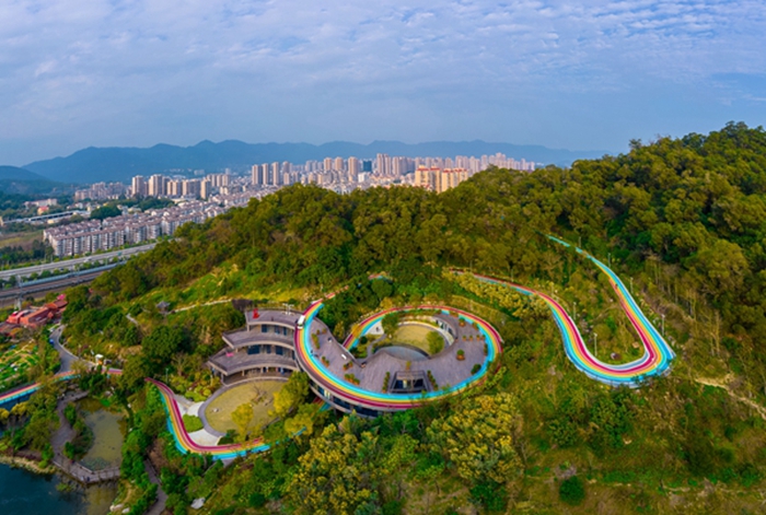 福山郊野生态公园彩虹步道(福州晚报供图)