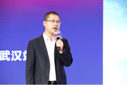 　　华为云数字化转型咨询总监 梁磊