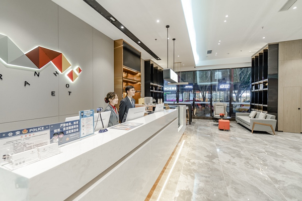 　　柏曼酒店梧州市政广场店大堂