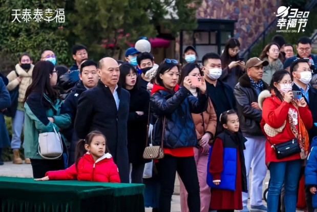 　　图：感天动地天泰山-中国鼓现场
