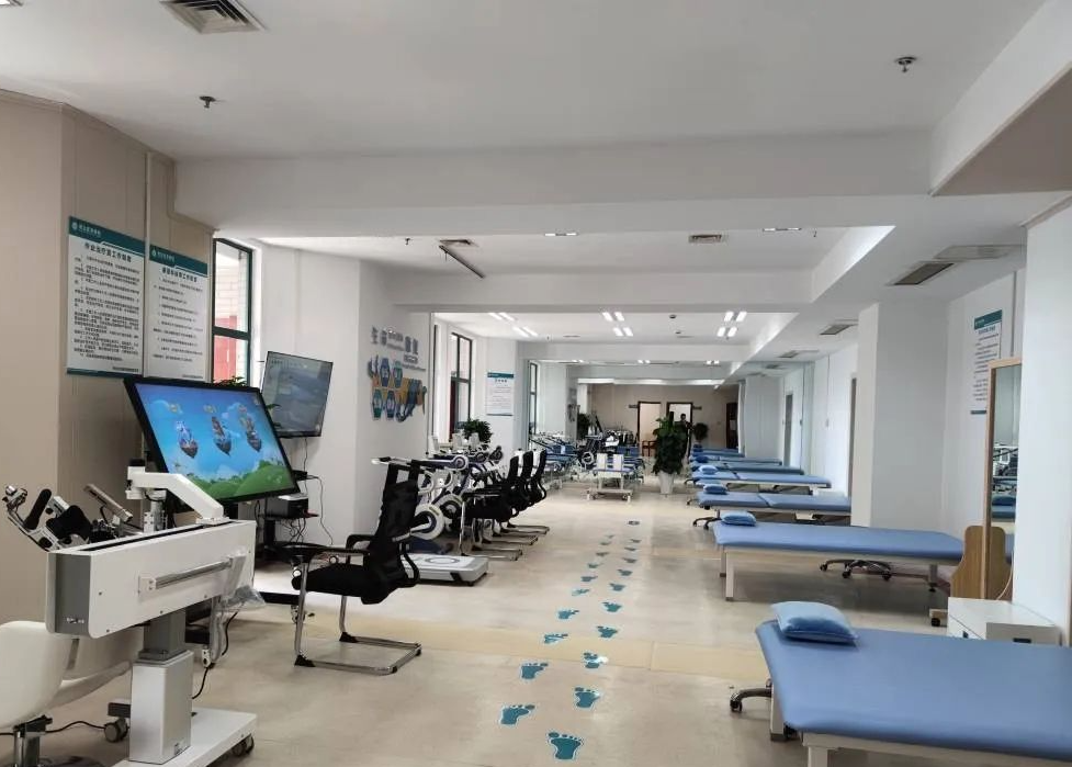 吞咽治疗仪怎么用湾沚区总医院携手翔宇医疗，为您的健康保驾护航！_https://www.jmylbn.com_新闻资讯_第8张