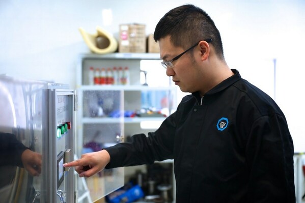 　　TUV南德工程师设计并执行测试