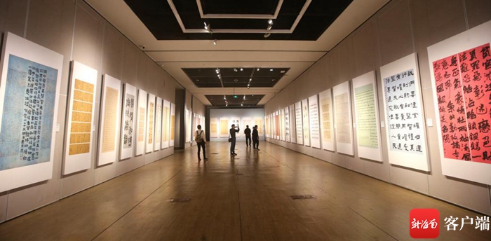 　　作品展出现场。记者 陈望 摄