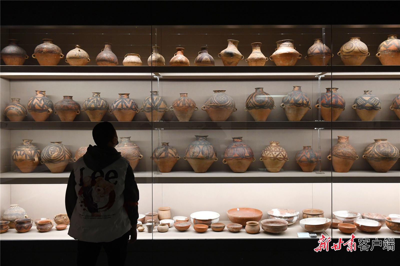大地湾博物馆新甘肃·甘肃日报记者 白永萍天水,地处秦岭西段,渭水中