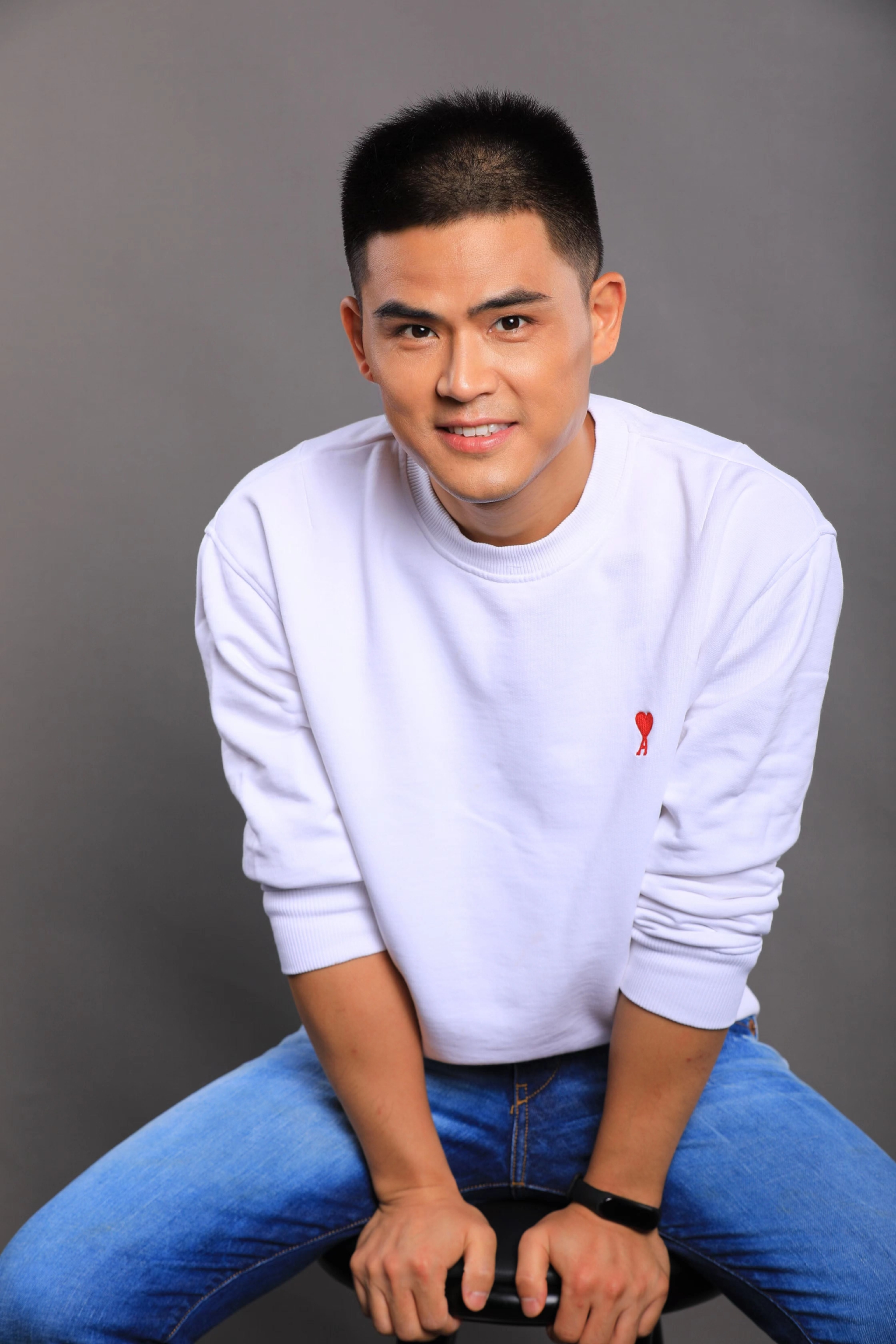 金山世游CEO郑可