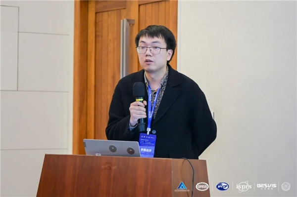 　　▲各赛道现场技术报告答辩