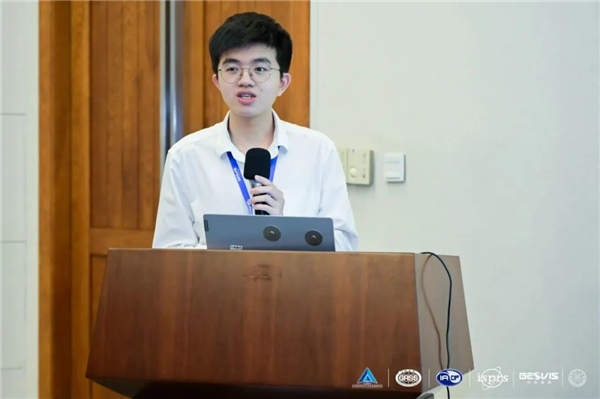 　　▲各赛道现场技术报告答辩