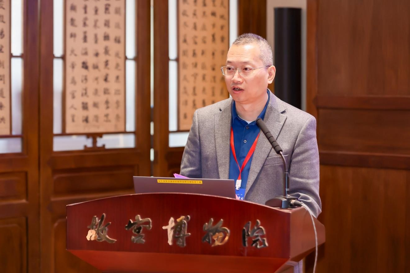 　　马可波罗控股股份有限公司总裁 谢悦增