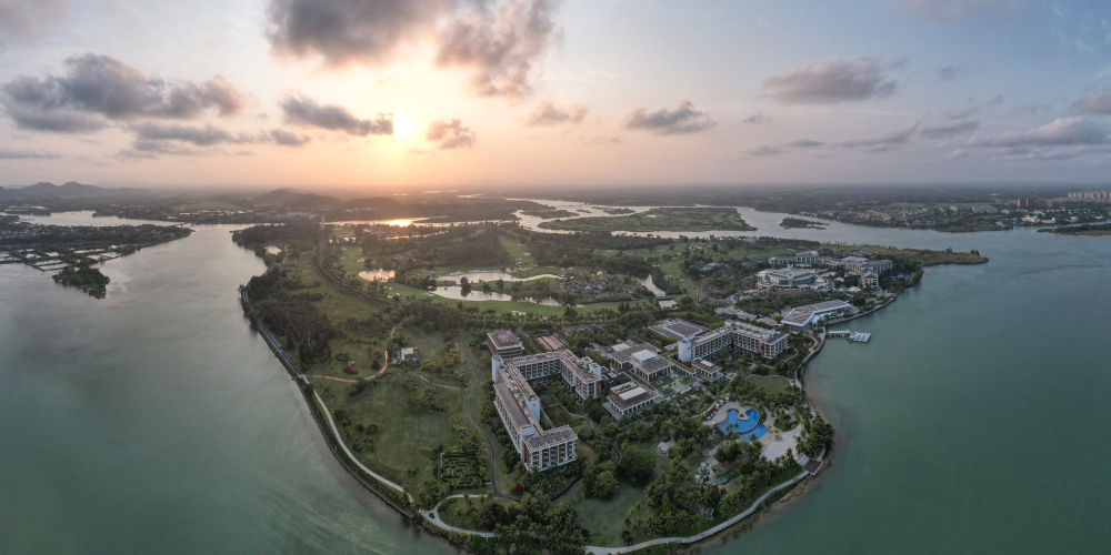 鸟瞰海南省琼海市博鳌东屿岛(3月14日摄,无人机照片).