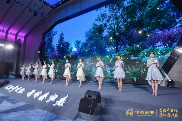 　　▲模特产品走秀