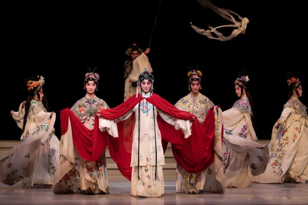 青春版《牡丹亭》剧照