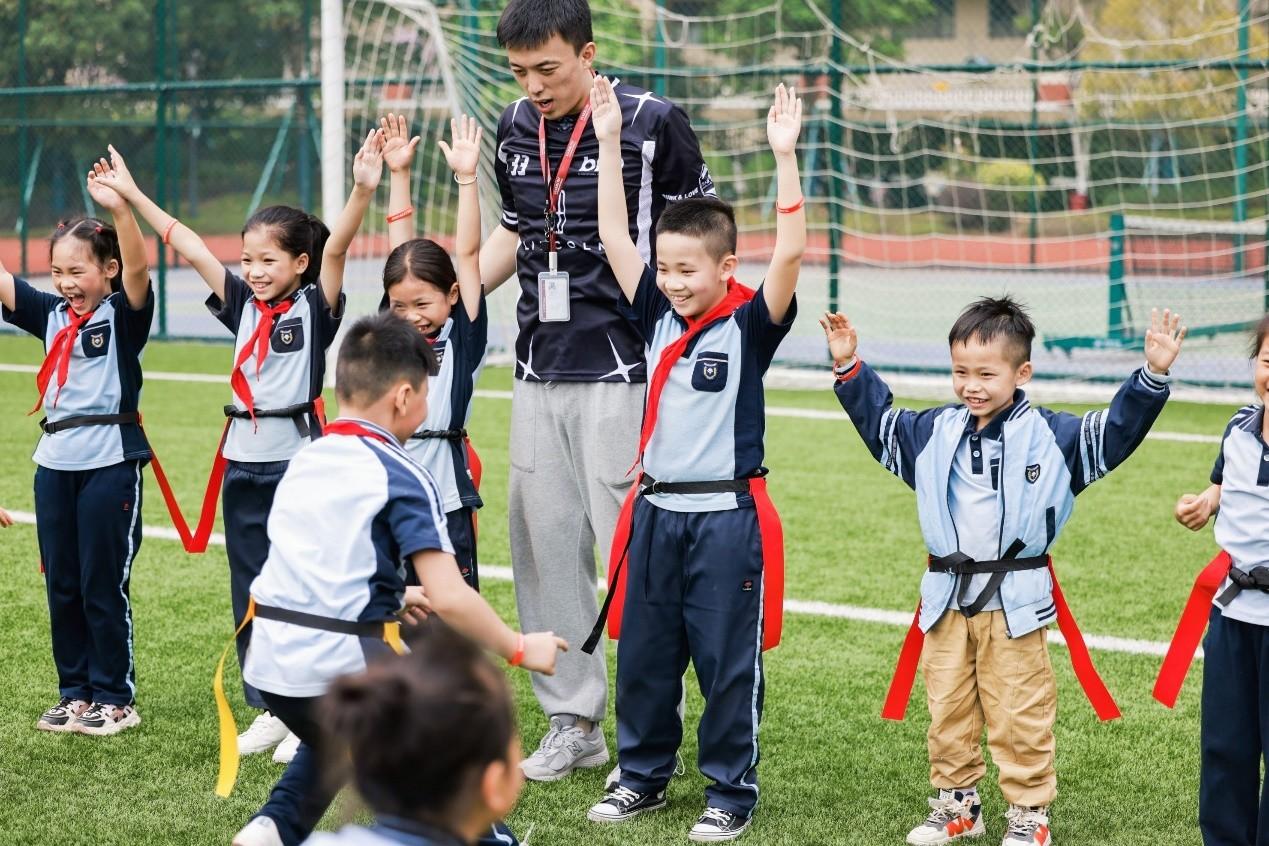 诠释责任与担当南宁哈罗礼德学校以实际行动助力社会公益事业