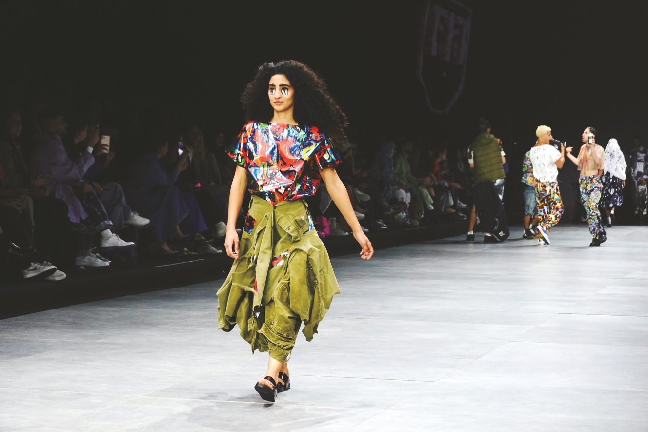 时装秀改"画风" 呼吁减少过度消费|时装秀_新浪财经_新浪网