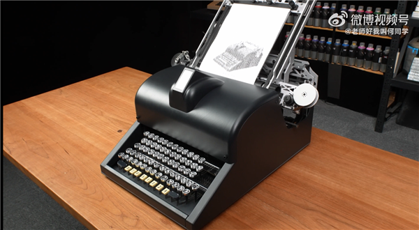何同学复刻一台中文打字机能打9万个汉字还会自动输入