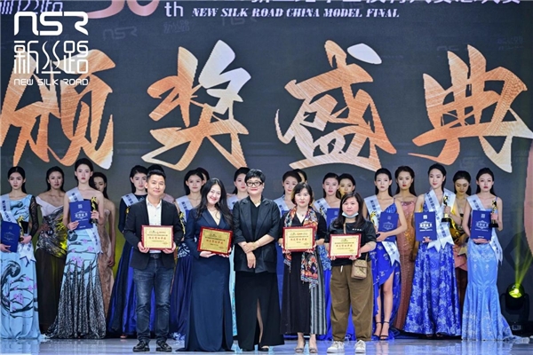 　　(来源：新视线)