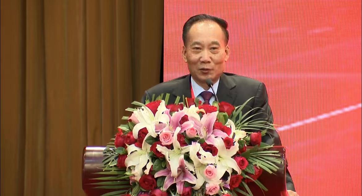 　　公安部科信局时任局长曹开星致词